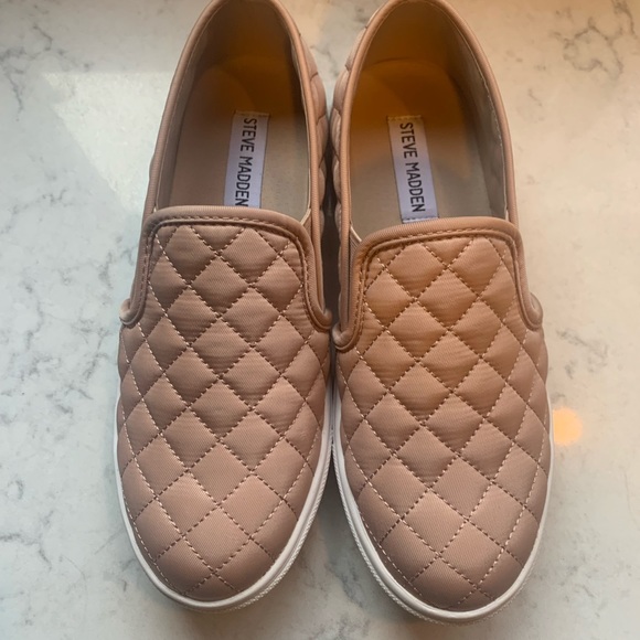 Steve Madden Shoes - Steve Madden Ecentrcq Slip On Sneakers 7.5 Blush